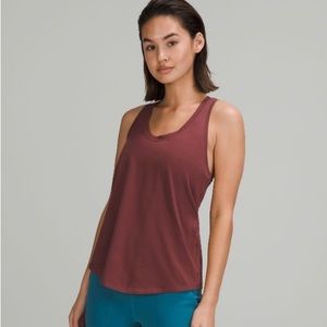 Lululemon Love Tank in Savannah (red) Size 4